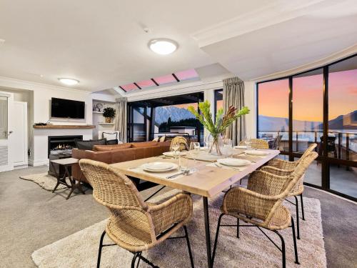 Central Luxury at 408 The Beacon — 4-Star Luxury Hotel in Queenstown, New Zealand