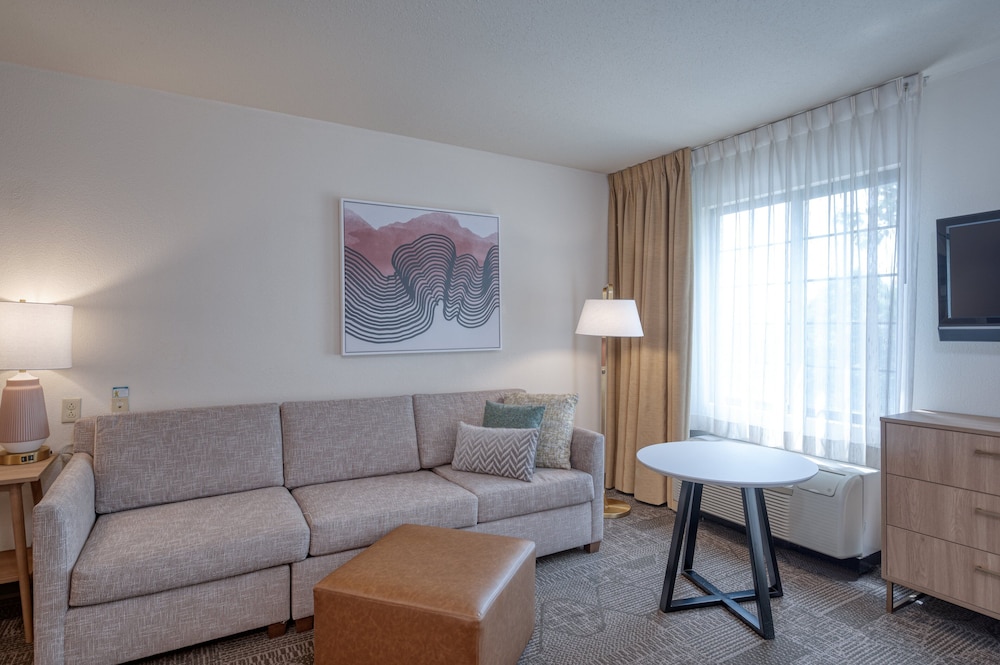 Staybridge Suites Allentown Bethlehem Airport by IHG - photo 23