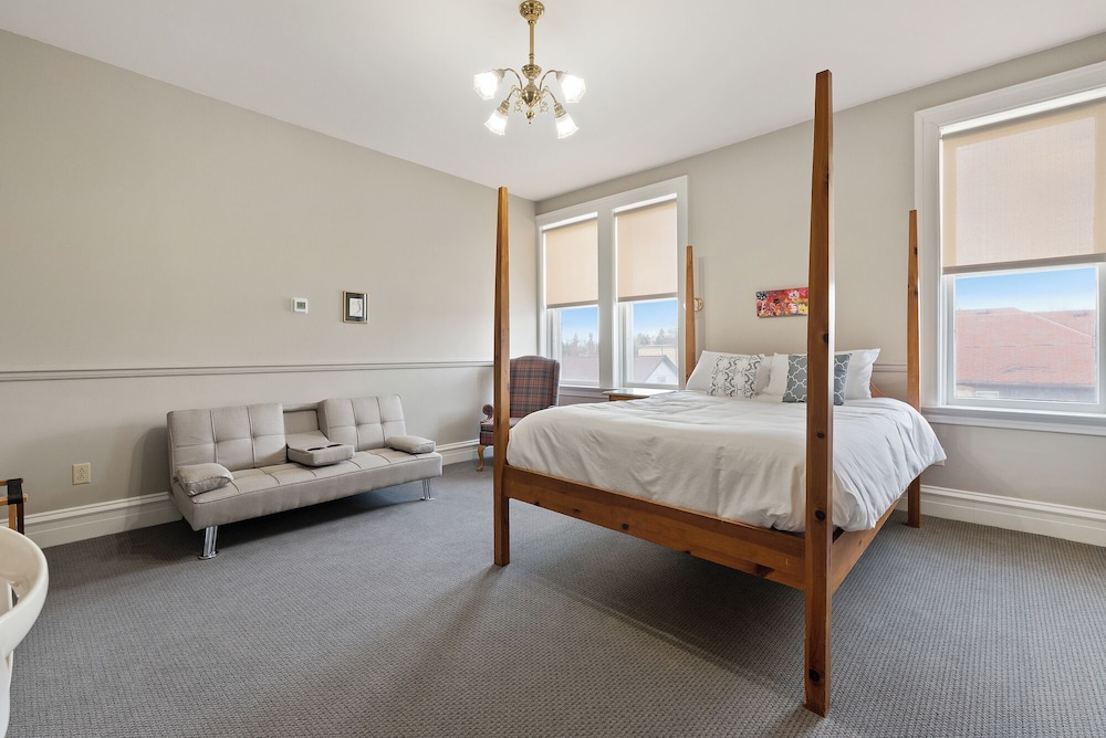 The Audubon Hotel and Event Venue - photo 16
