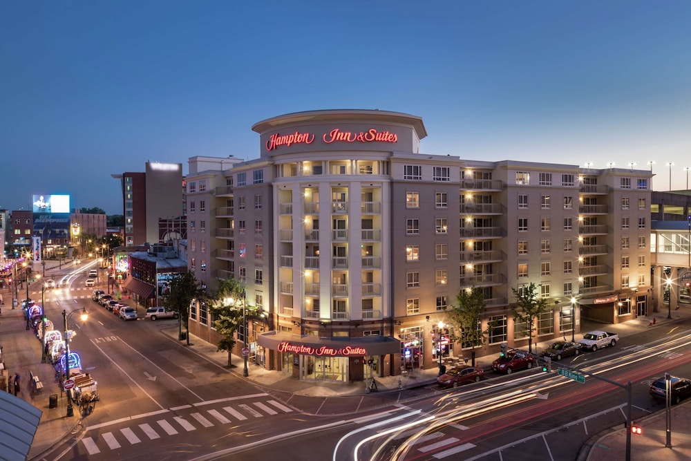 Hampton Inn & Suites Memphis Beale Street - photo 57