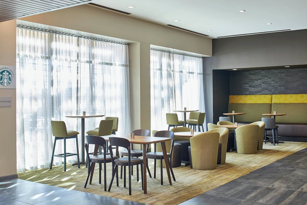 Courtyard by Marriott Baltimore Downtown McHenry Row - photo 29