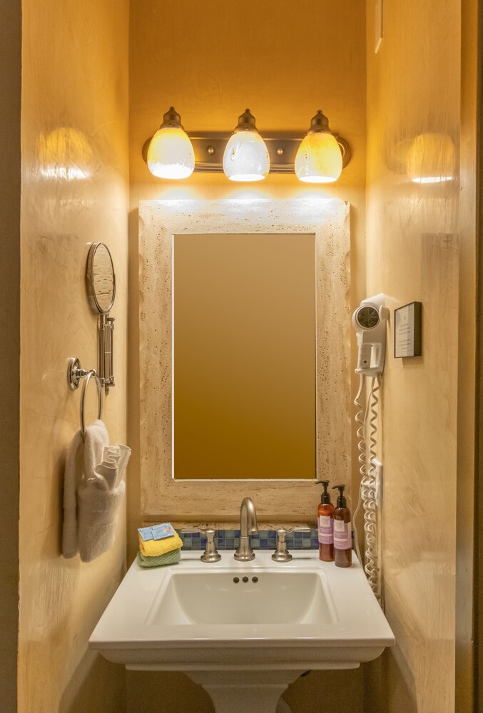 Luxx Plaza Hotel - photo 43