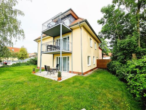 Seestern Fewo 3 — 4-Star Luxury Hotel in Ostseebad Kuehlungsborn, Germany