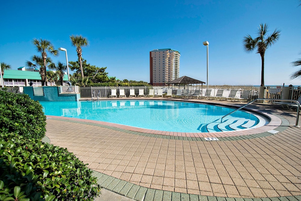 Pelican Beach Resort 2006 - photo 11