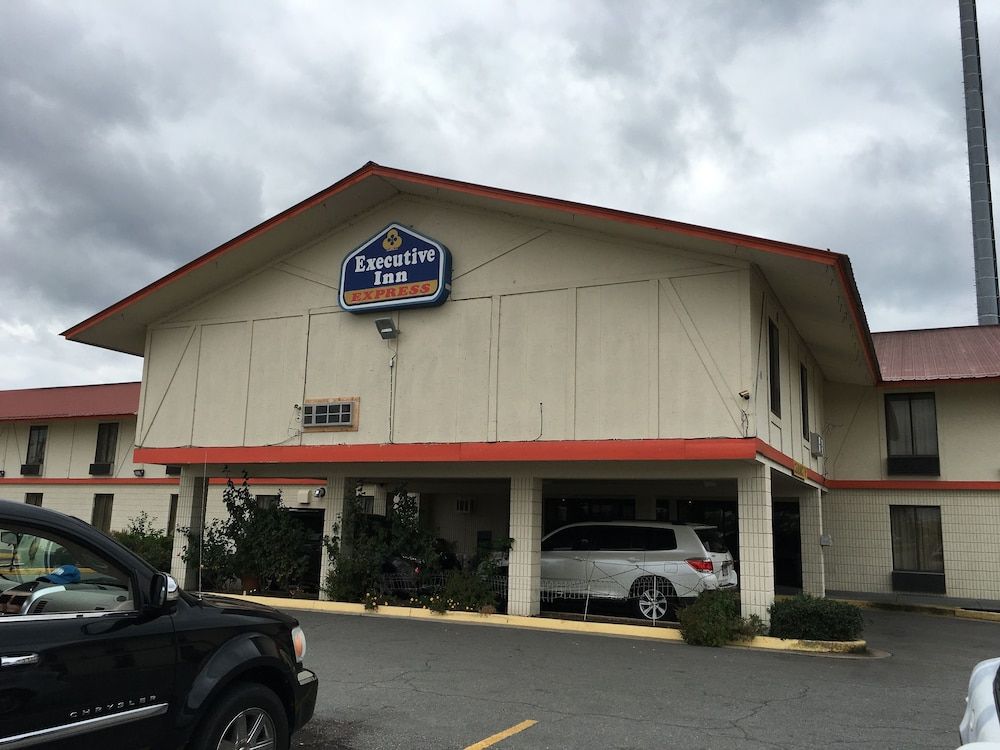 Executive Inn Pine Bluff - photo 19