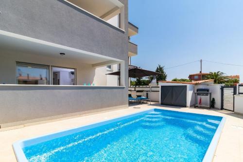Pool Apartment Sax — 4-Star Luxury Hotel in Medulin, Croatia