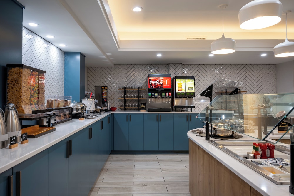 Staybridge Suites West Des Moines by IHG - photo 29