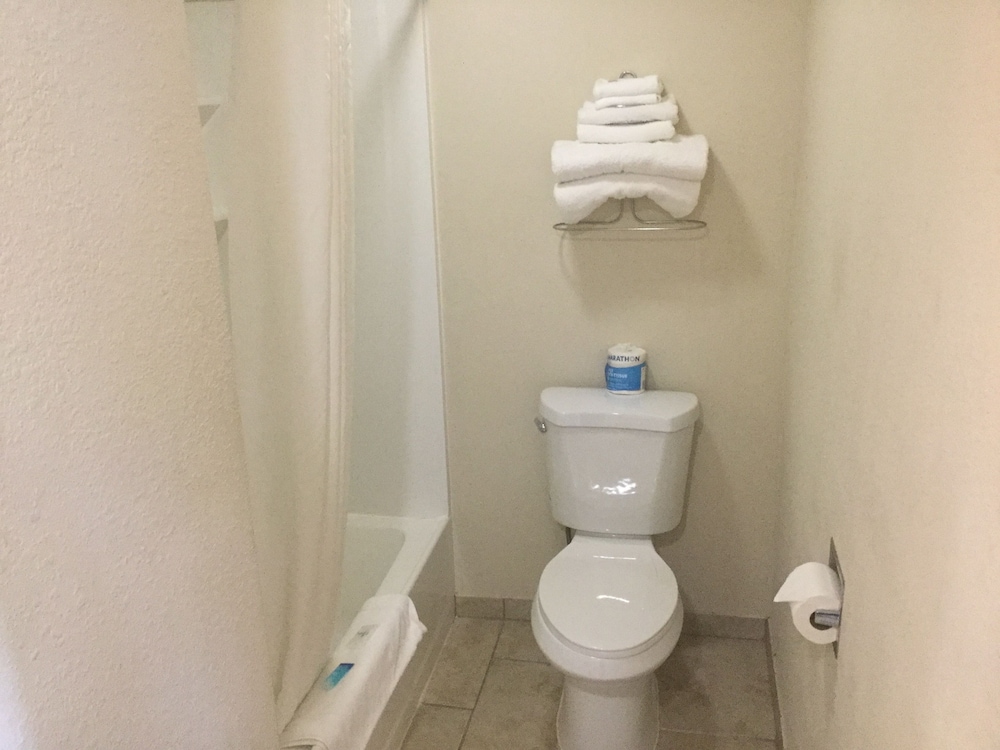 Rodeway Inn Hermiston Umatilla - photo 26
