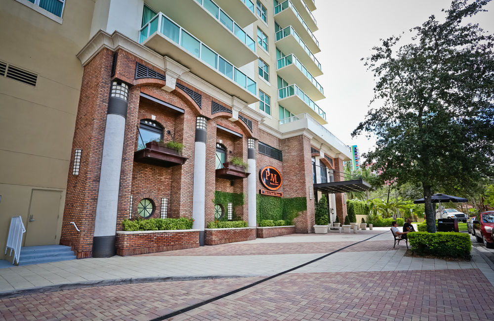 One Broadway Luxury Suites Downtown - photo 18