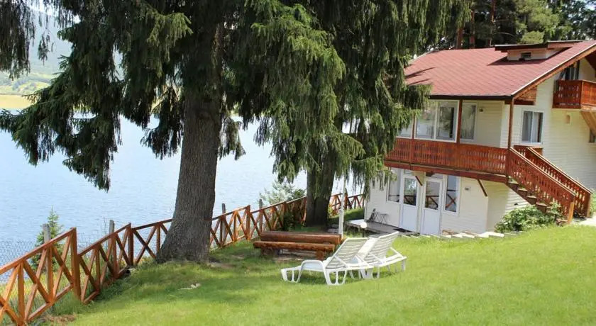 Romantika - carbon neutral hotel in Sarnitsa