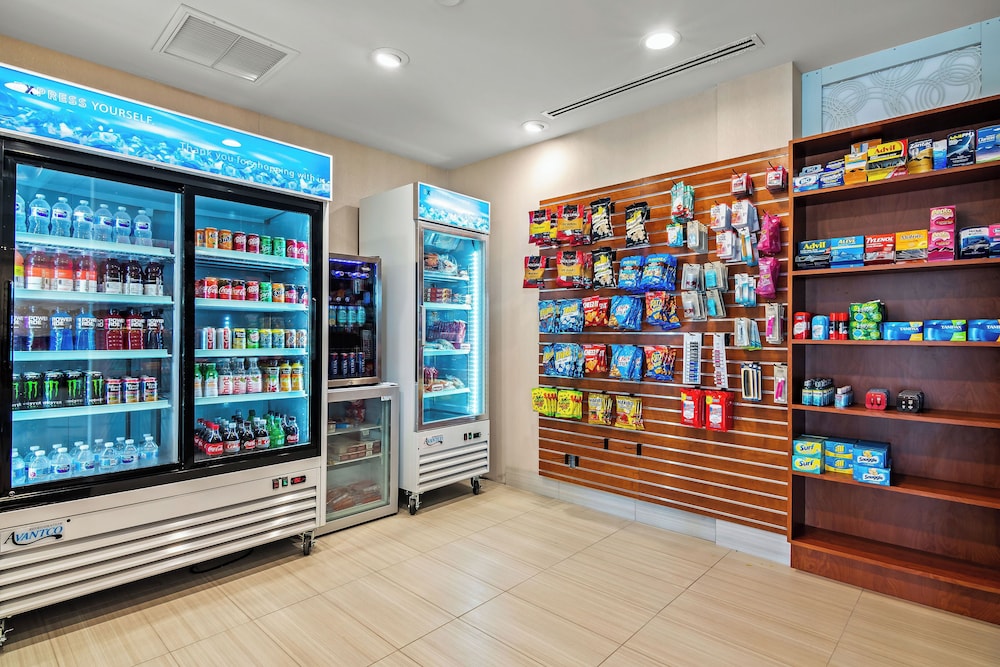 Holiday Inn Express & Suites Orlando Lake Buena Vista by IHG - photo 20