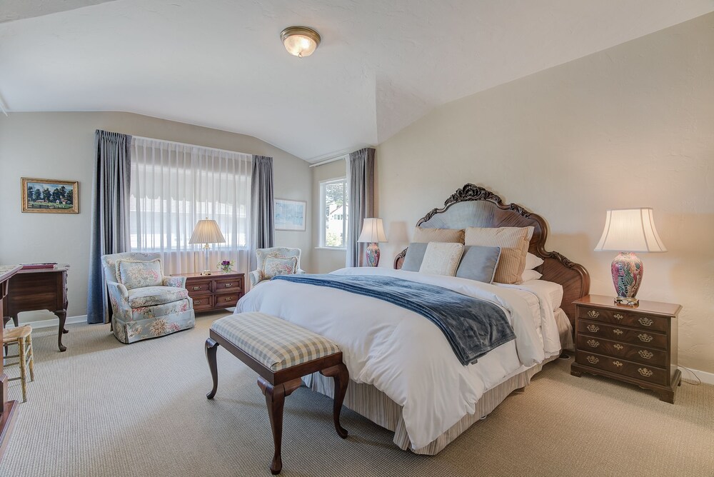 Sandpiper Inn - photo 16