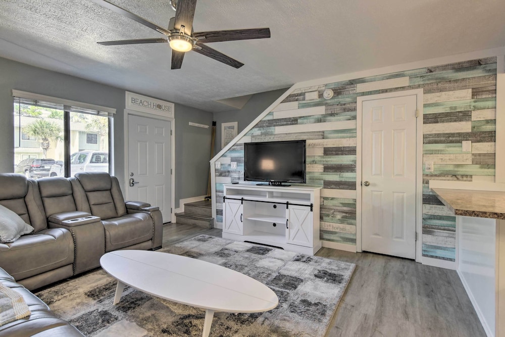 Updated PCB Resort Townhome Walk to Beach - photo 23