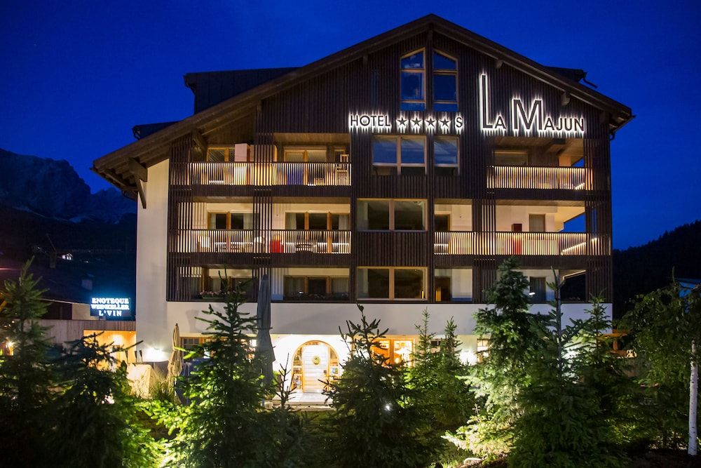 Hotel La Majun — 4-Star Luxury Hotel in La Villa, Italy
