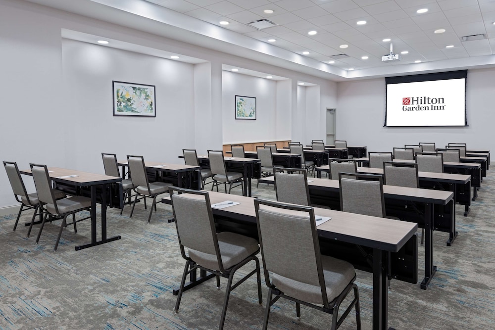 Hilton Garden Inn Charlotte Uptown - photo 34