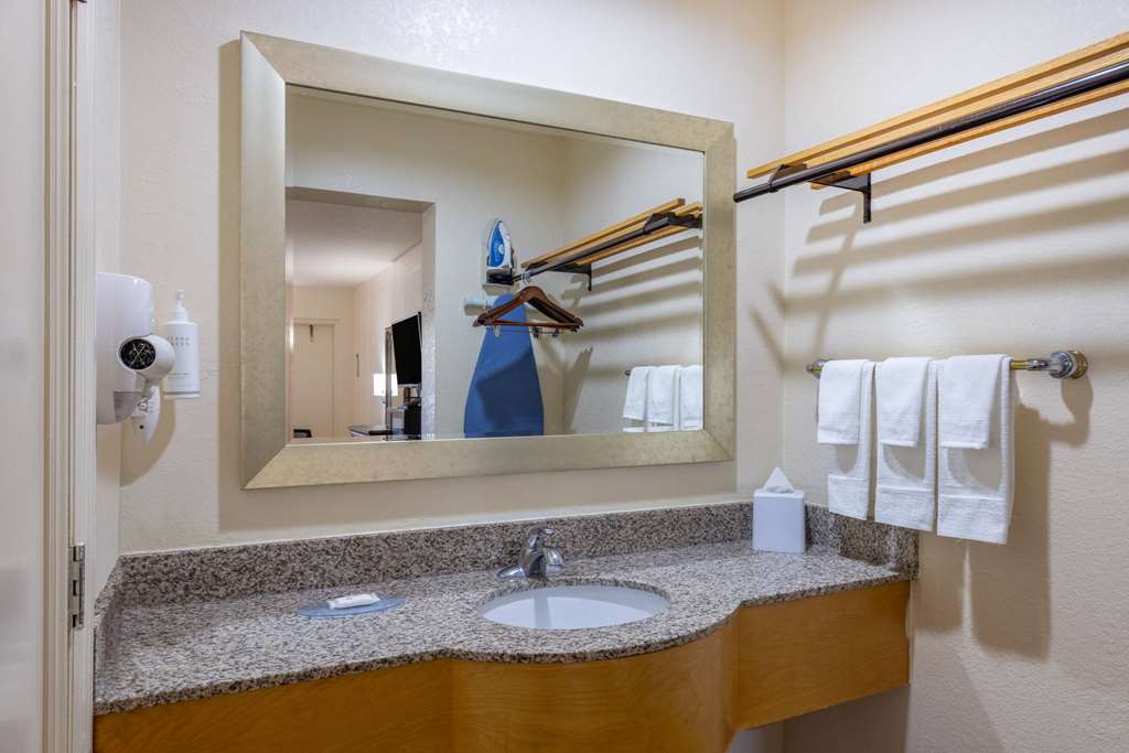 Travelodge by Wyndham Florida City Homestead Everglades - photo 8