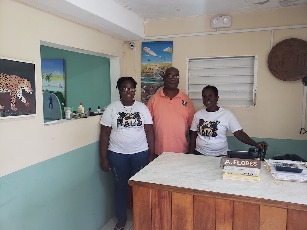 Pal’s on the Beach A Gold Standard Hotel in Dangriga, Belize