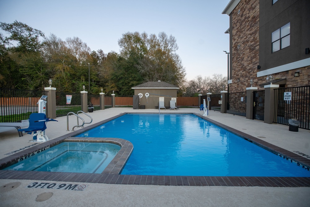 Holiday Inn Express Cleveland by IHG - photo 28