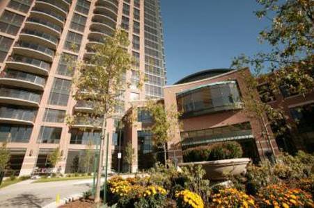 Pelican at Harrison Garden — hotel in North York