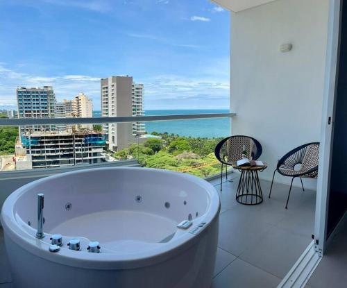 Apartamento con Jacuzzi vista al mar — 4-Star Luxury Hotel in Santa Marta, Colombia