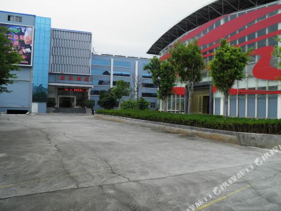 Dipai Business Hotel — hotel in Kunming