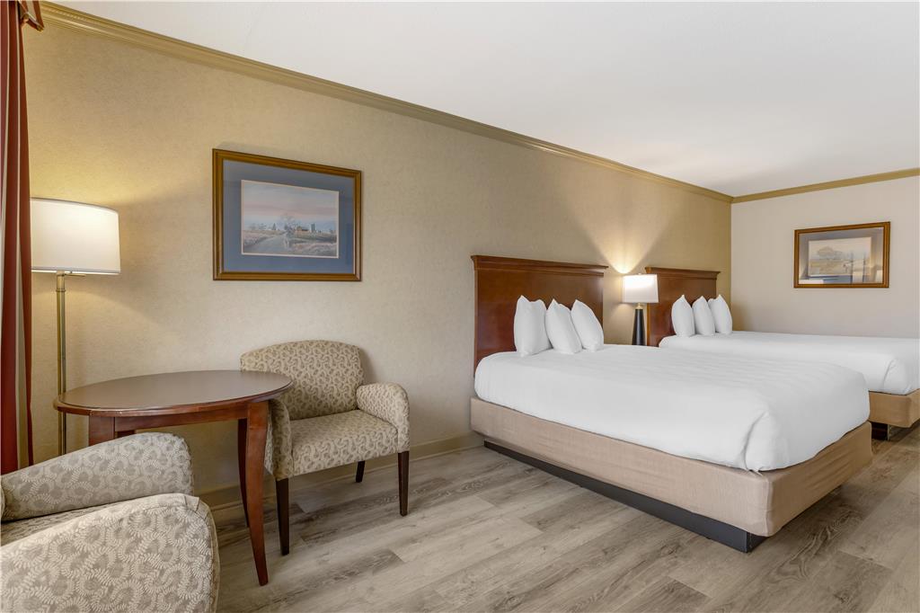 Best Western PLUS Morristown Inn Florham Park - photo 41