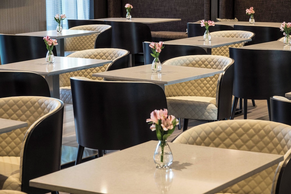 AC Hotel by Marriott Boston Cambridge - photo 39