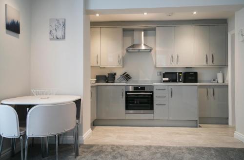 71 East Parade