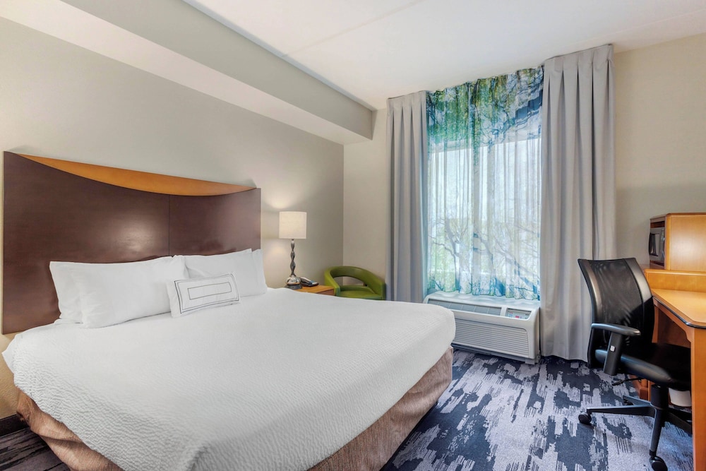 Fairfield Inn & Suites by Marriott Houston Conroe Woodlands - photo 9