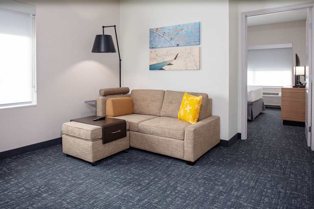 TownePlace Suites by Marriott Orlando Airport - photo 4