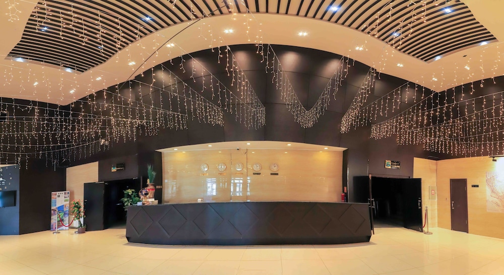 V Hotel & Event Hall — Moron — photo 2