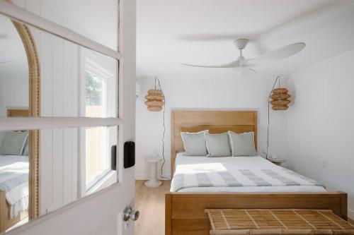 Walk to Beach Cowboy Pool Pets Outdoor Shwr in Kure Beach, United States