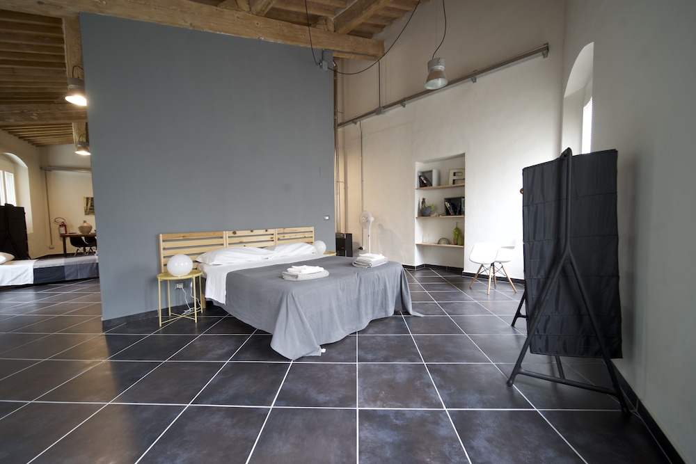 La Fabbrica — hotel in Calci