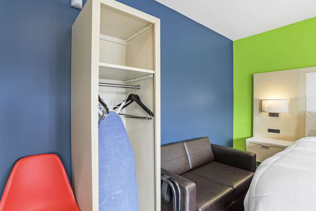 Signature Inn Berkeley - photo 30