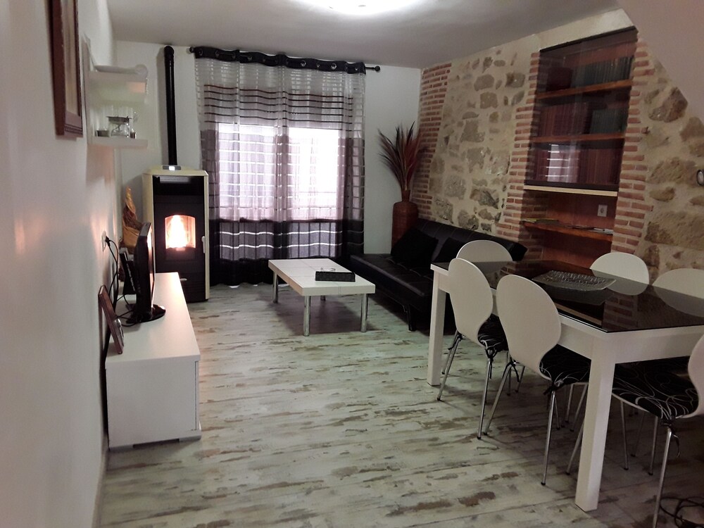 Casa Ramon y Cajal Alcañiz — 4-Star Luxury Hotel in Alcaniz, Spain