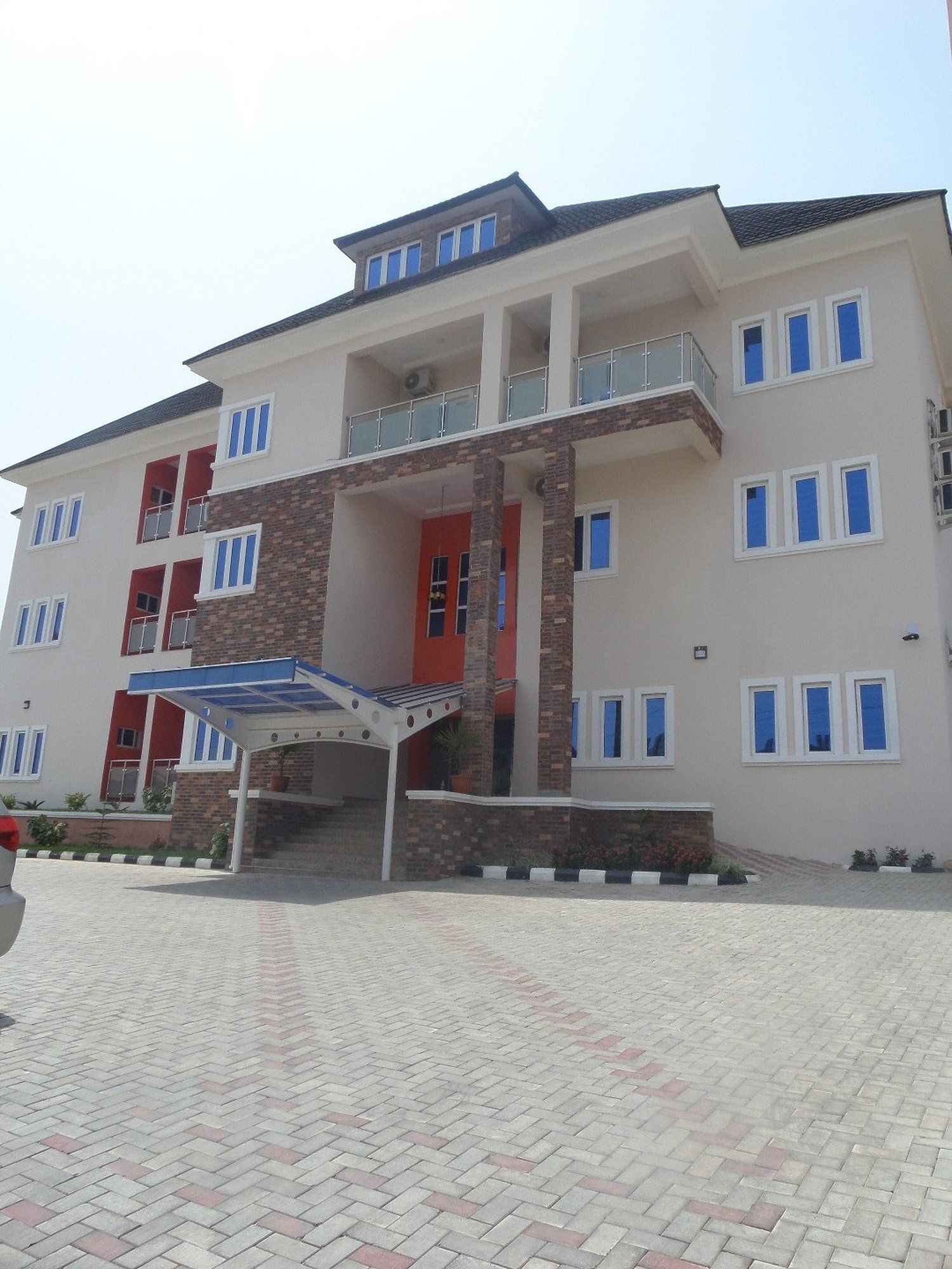 Stanzel Grand Resort - carbon neutral hotel in Abuja