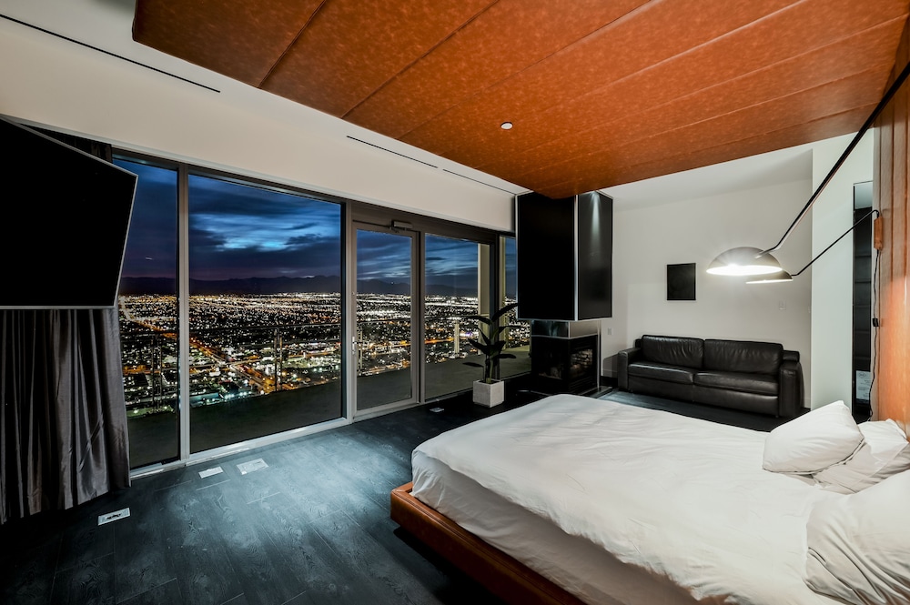 StripViewSuites at Palms Place Penthouses - photo 10