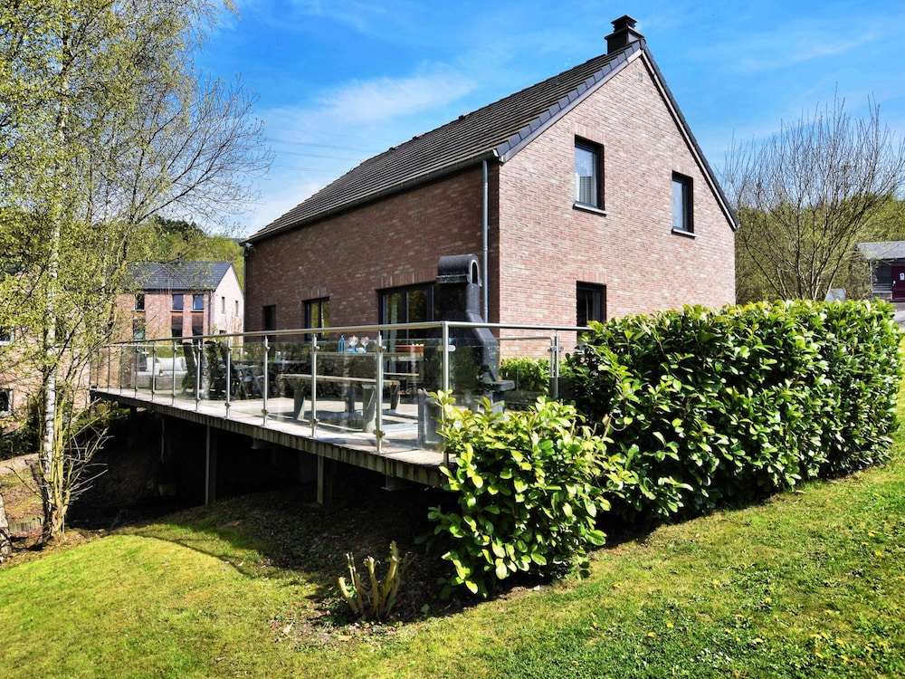 Cozy stay near Durbuy woods — 4-Star Luxury Hotel in Durbuy, Belgium