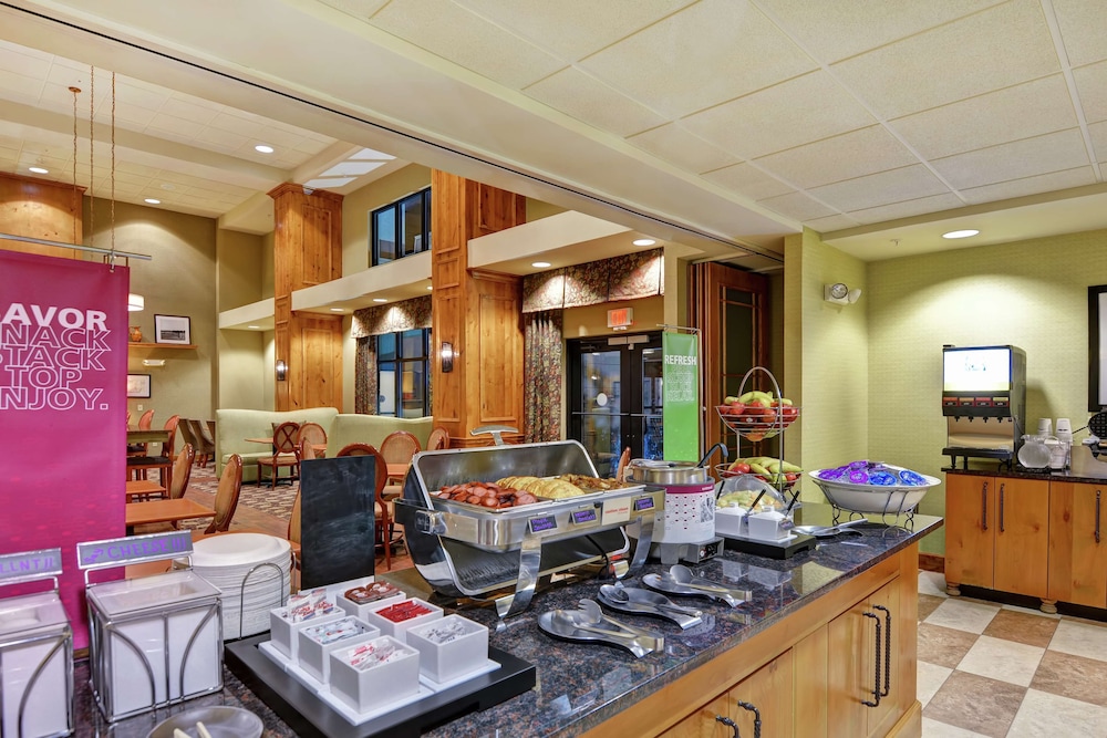 Hampton Inn and Suites New Hartford Utica - photo 35