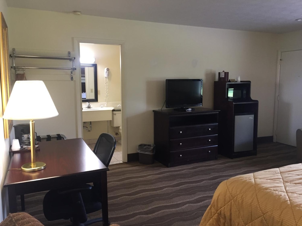 Budget Inn Farmington - photo 14