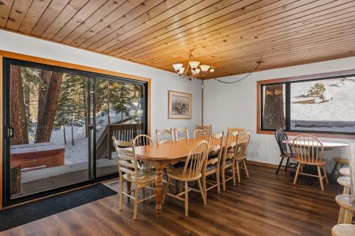 416 Country Club large multi family home