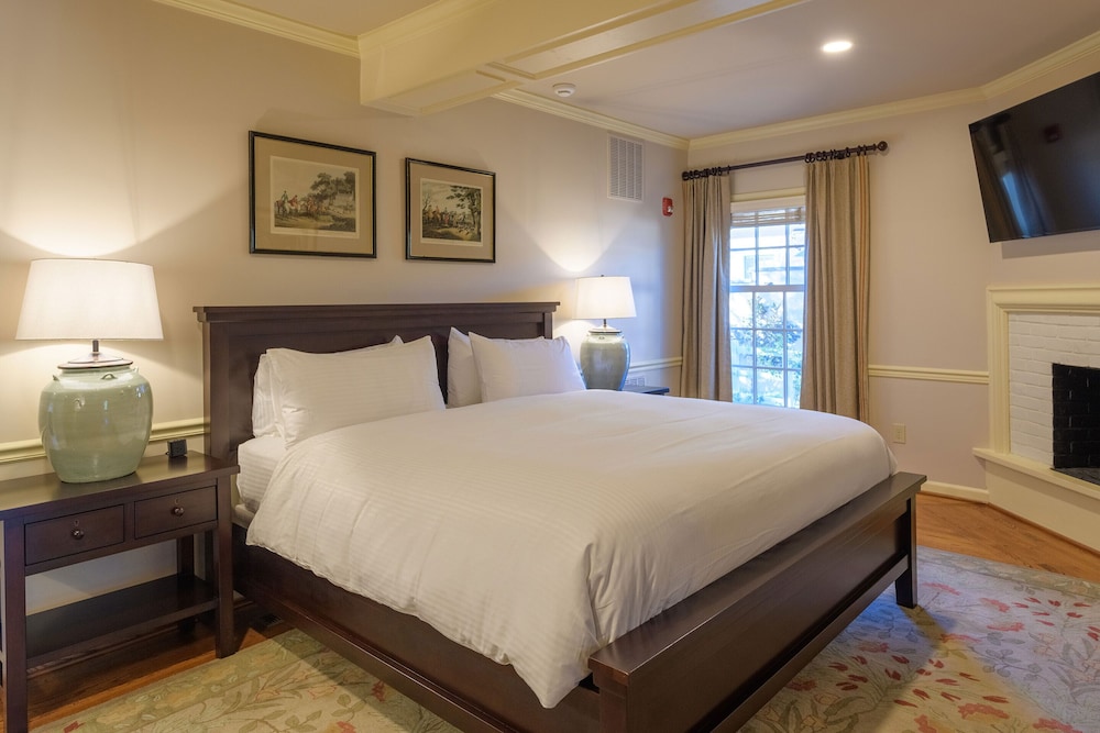 The Red Fox Inn & Tavern - photo 33