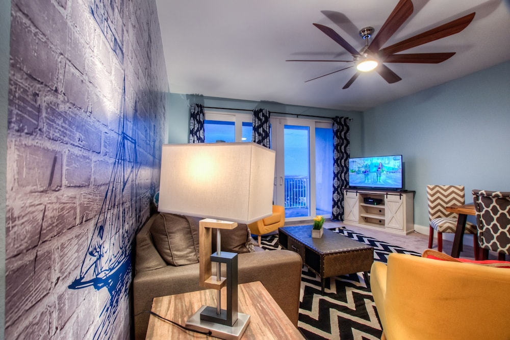 Laketown Wharf Resort by Aneliya's Rentals - photo 656