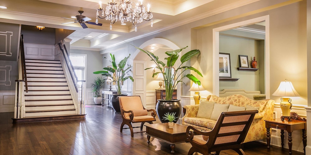 Hampton Inn & Suites Savannah Historic District - featured photo