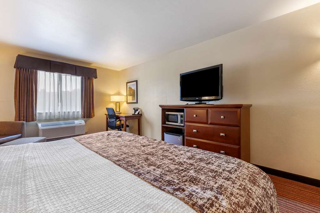 Best Western Plus Sparta Trail Lodge - photo 15