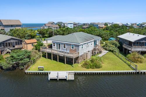 Surfn Sound in Avon, United States