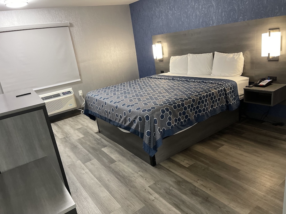 The Wayne Inn - photo 9