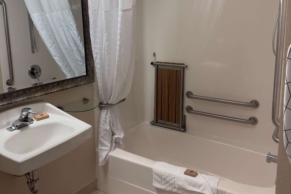 Sleep Inn & Suites near Spirit Mountain - photo 9