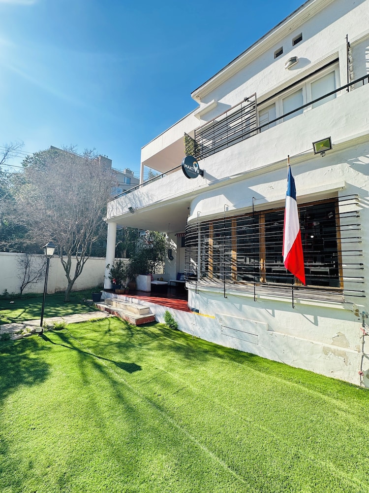 MAKTVB Europa Hostal Boutique — 4-Star Luxury Hotel in Santiago, Chile