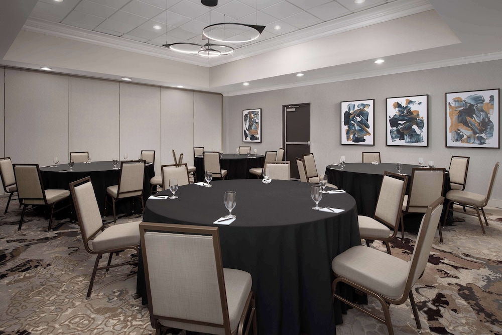 Hilton Phoenix Chandler - photo 42